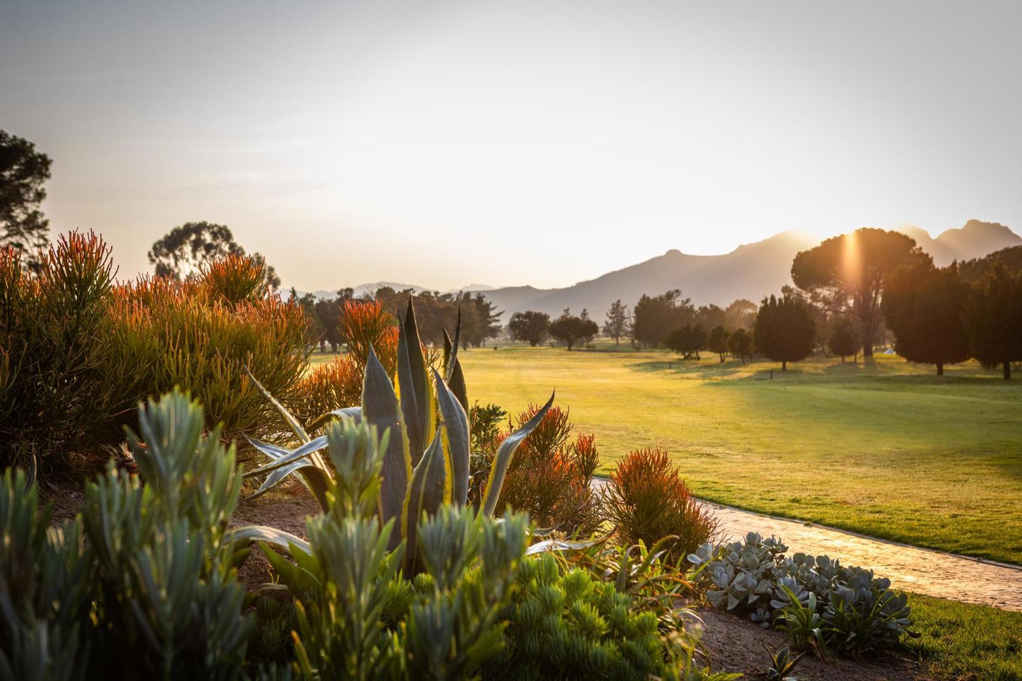 Devonvale Golf Estate Wine y Spa Lodge Stellenbosch Exterior foto